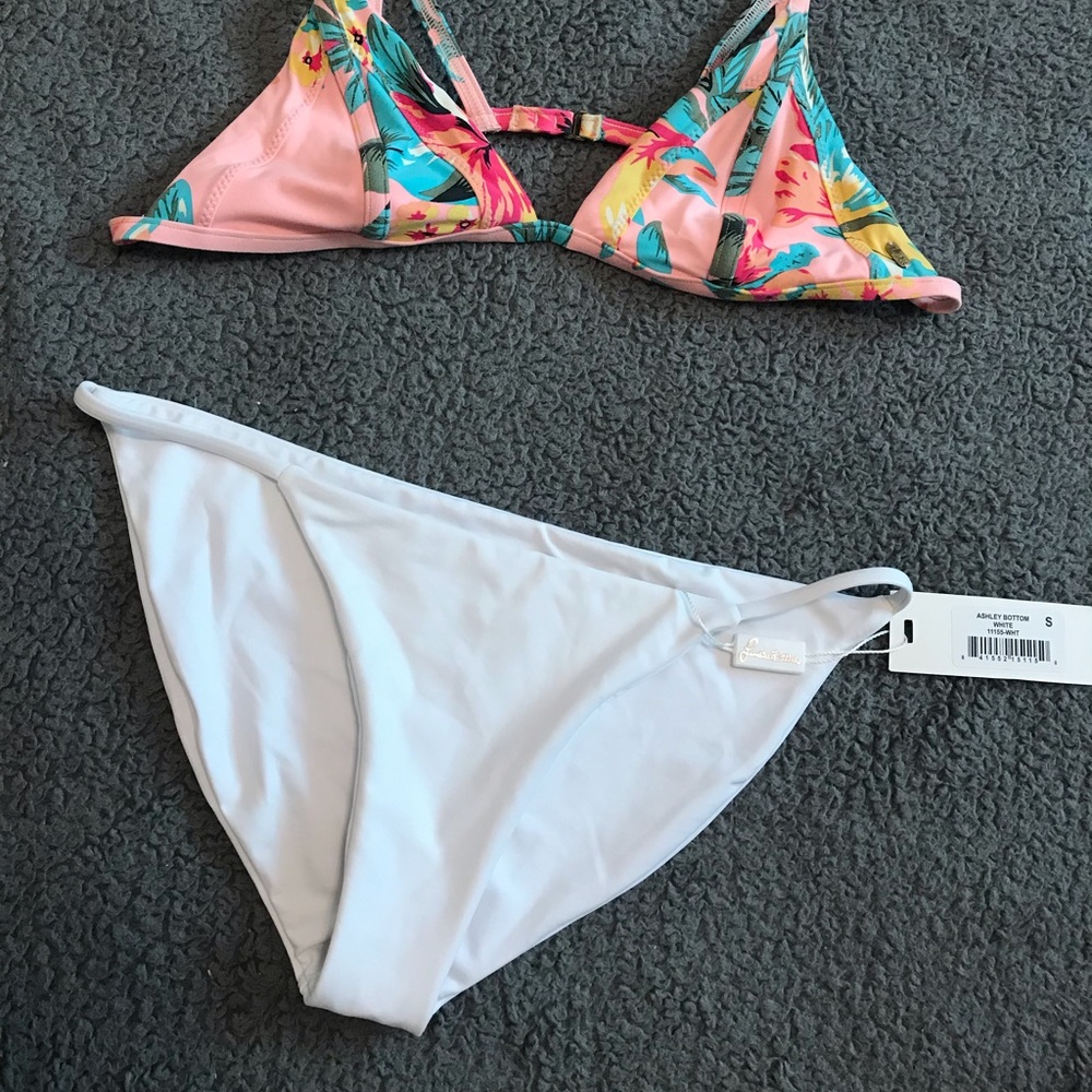 Frankie’s Bikinis Ashely Bottom